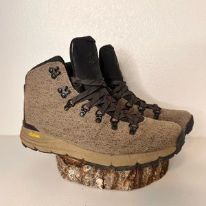 DANNER Mountain Enduroweave Hiking Boots